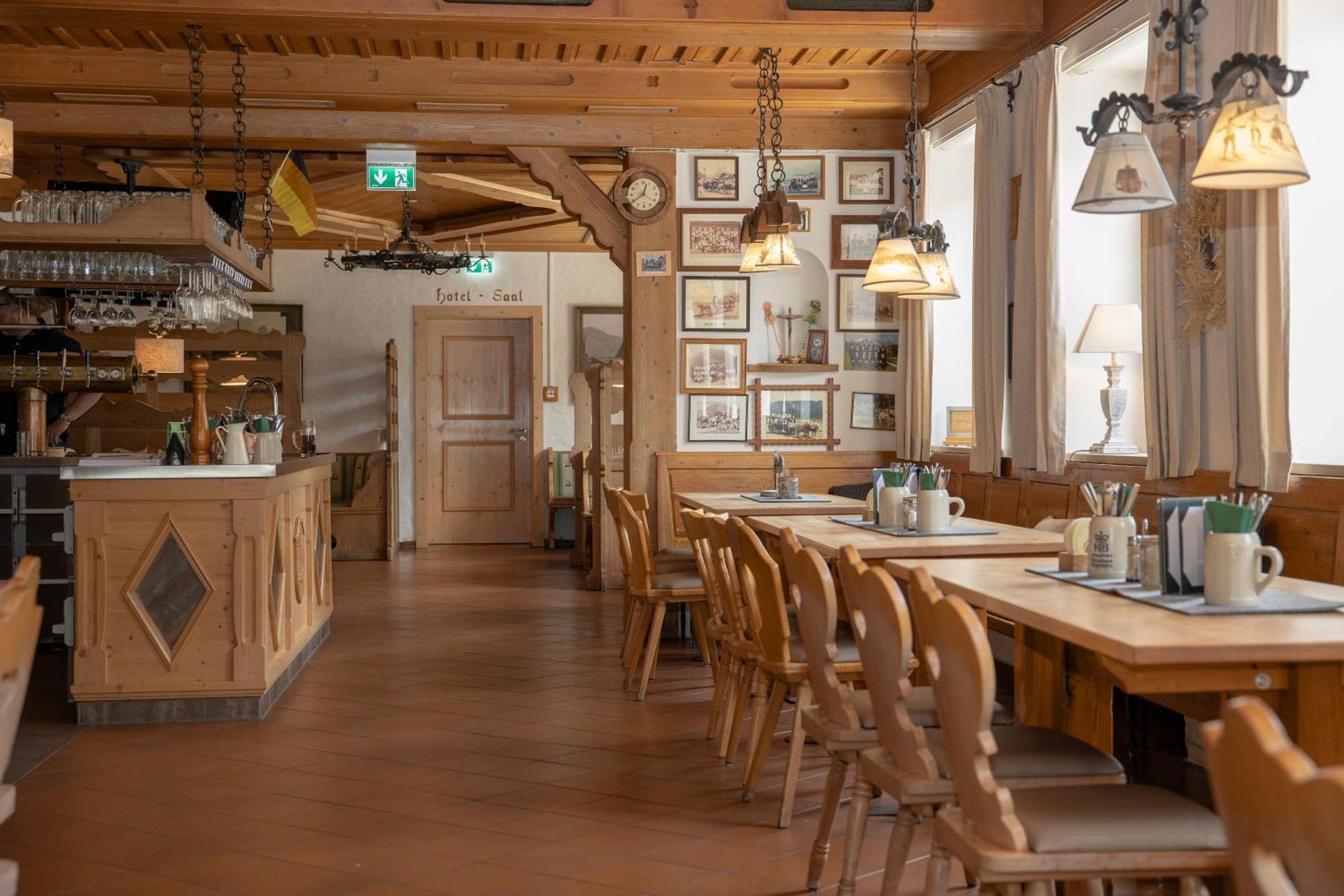 Hotel Gasthof Alter Wirt Farchant Exterior photo