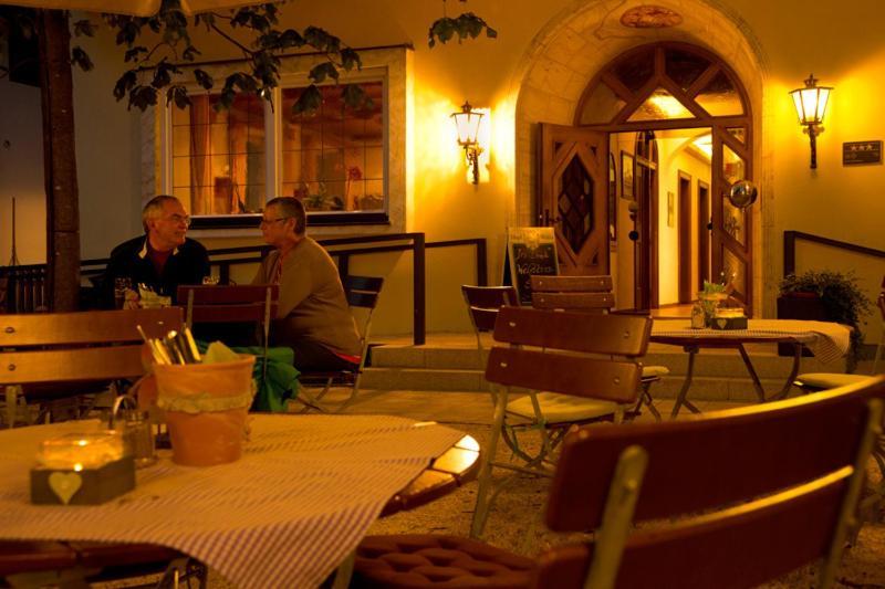 Hotel Gasthof Alter Wirt Farchant Exterior photo